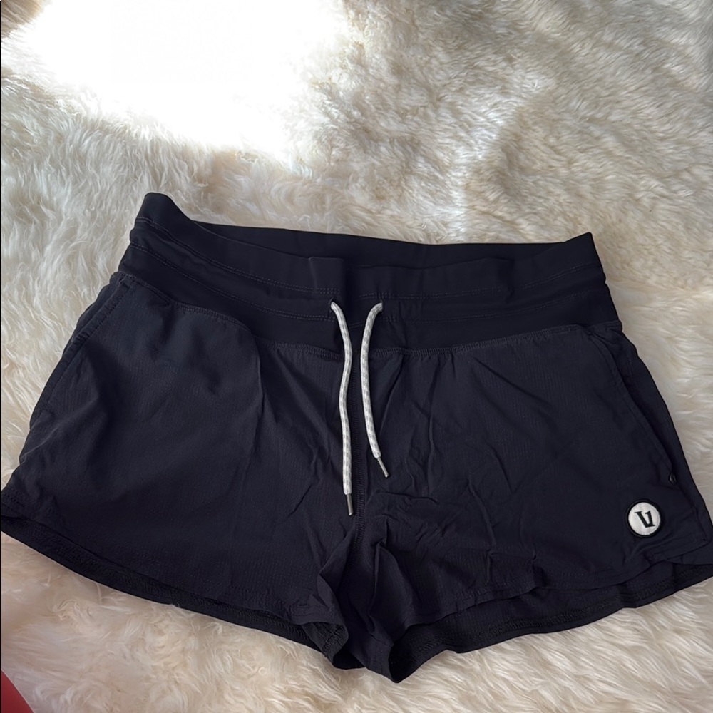 Vuori Black Seabreeze Shorts